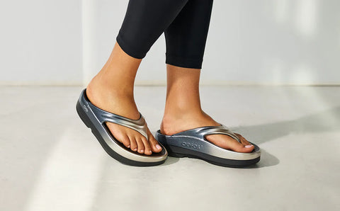Women's OOmega OOlala Stacked Sandal - Latte Fade