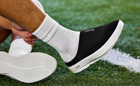 Men's OOcoozie Sport Mule - White Black